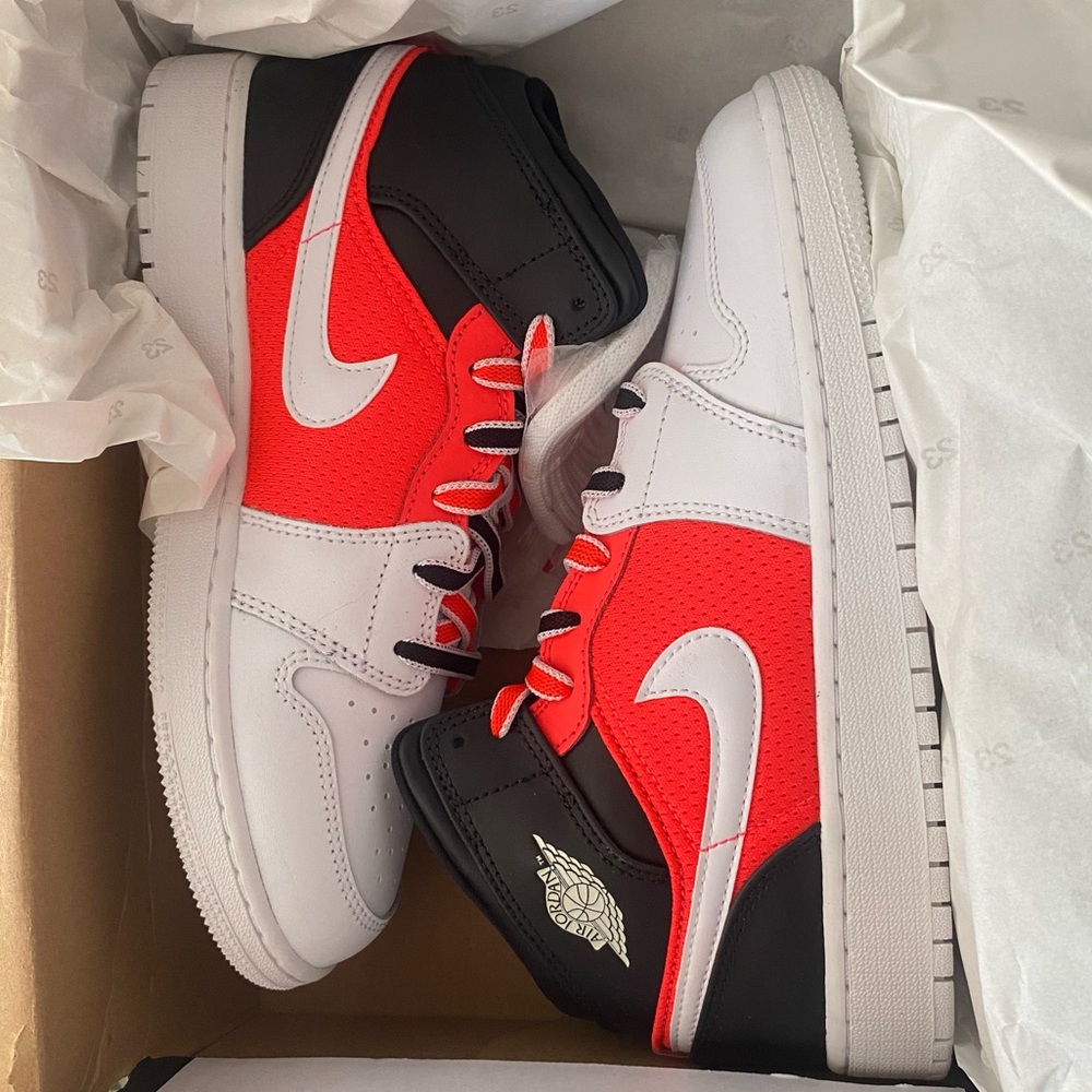 brand new never worn mid jordan 1s